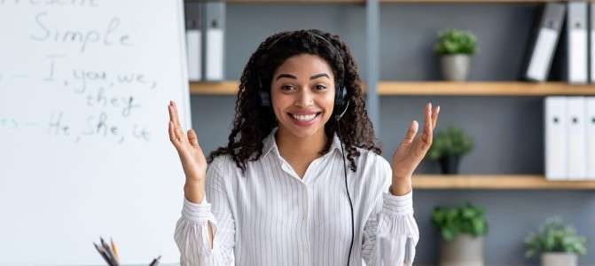 AZAV education academy in Dresden – classroom vocational training and digital learning at Dialexika career orientation for young people in Germany